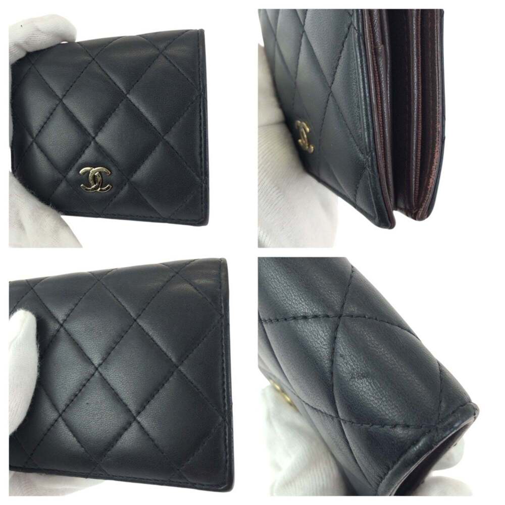 CHANEL Authentic Black Lambskin Leather Logo Wallet - Picture 6 of 10